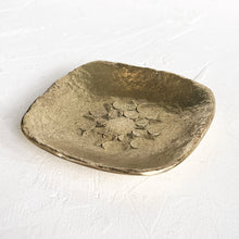 Load image into Gallery viewer, Japanese Brass Dish in Hydrangea