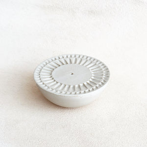 Chrysanthemum Incense Dish in Pearl