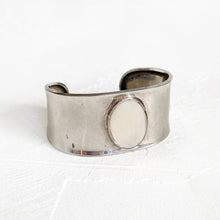 Load image into Gallery viewer, Sterling Mother of Pearl Cuff