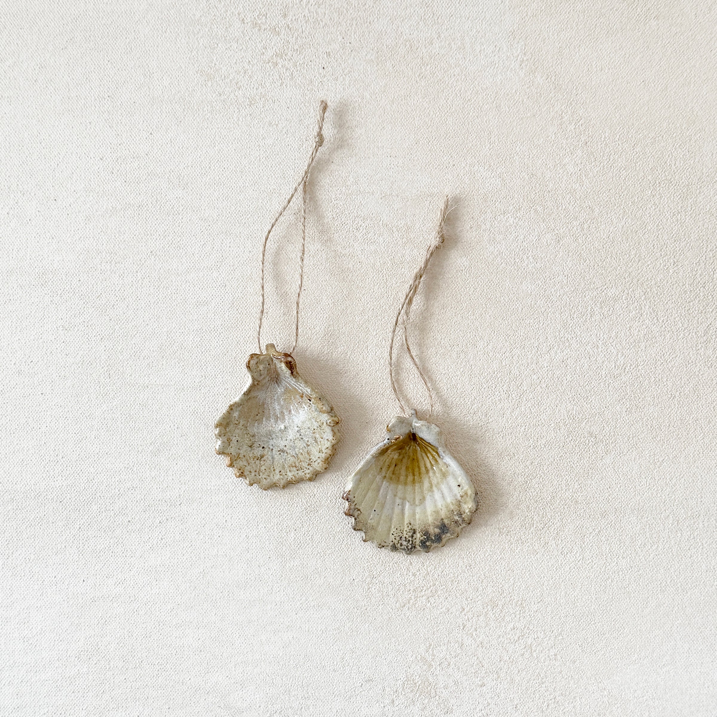 Mini Ceramic Scallop Shell Decoration