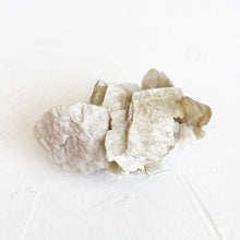 Load image into Gallery viewer, Vintage Cleavelandite and Muscovite