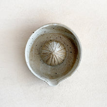 Load image into Gallery viewer, Colletti Ceramic Citrus Press