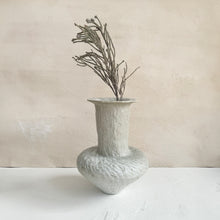 Load image into Gallery viewer, Spade Vase V