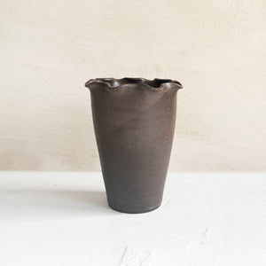 Ruffle Vase in Peat