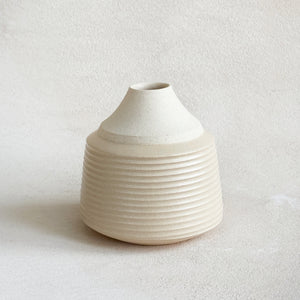 Bottle Vase in Eggshell