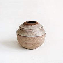 Load image into Gallery viewer, Short Vase in Warm Gray