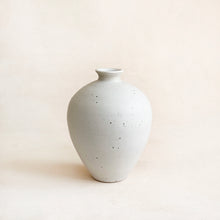 Load image into Gallery viewer, Matte White Vase