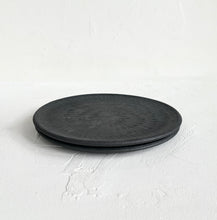 Load image into Gallery viewer, Textured Plate in Black