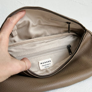 Atlas Leather Bag in Taupe