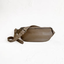 Load image into Gallery viewer, Atlas Leather Bag in Taupe