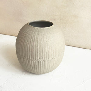 Shinogi Vase