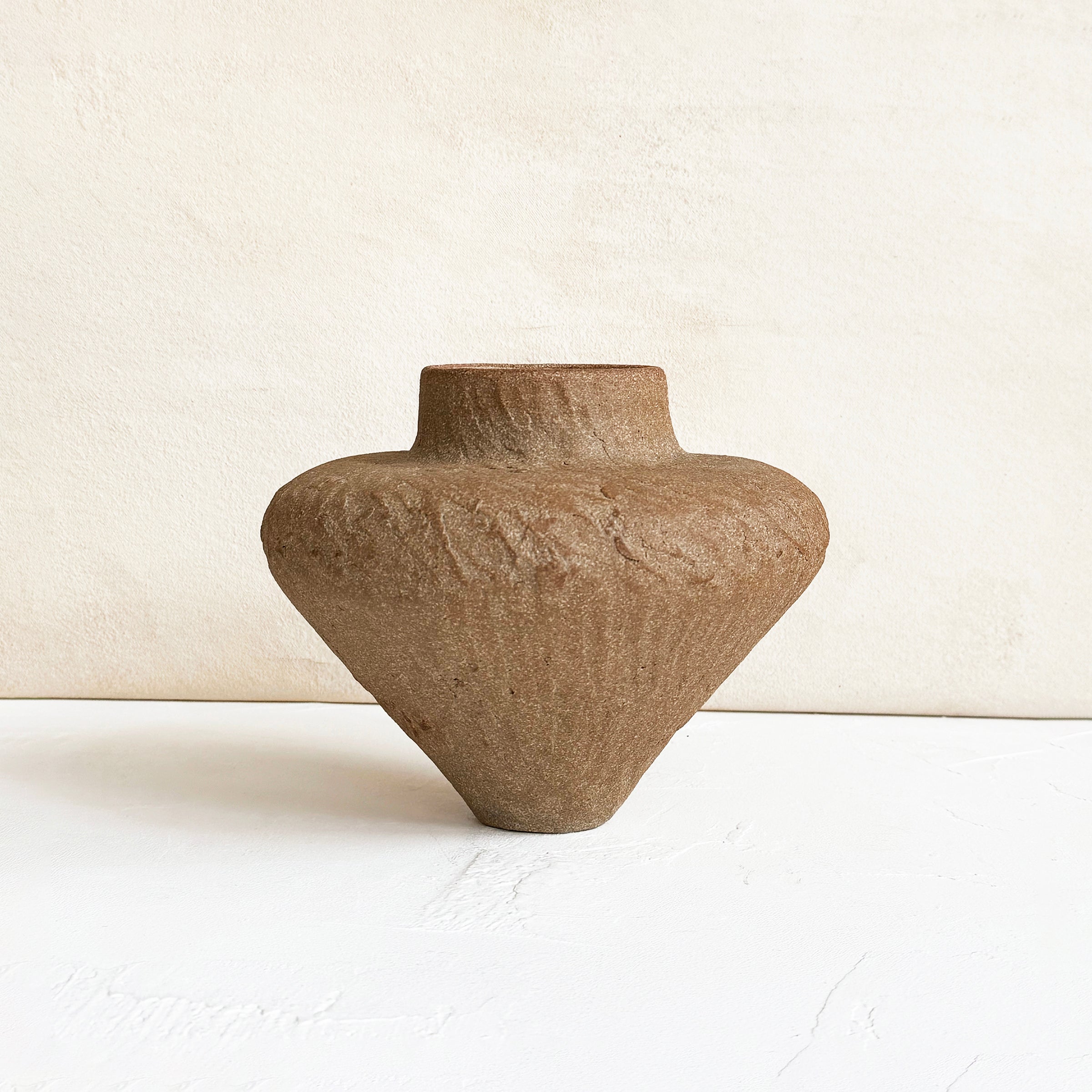 Short Spade Vase