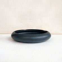 Load image into Gallery viewer, Low Scalloped Bowl in Charcoal