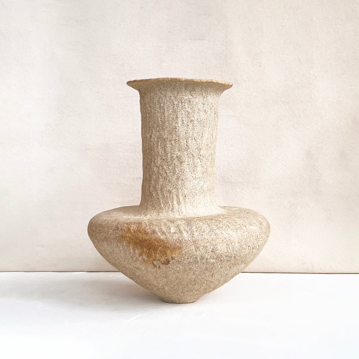 Spade Vase IV