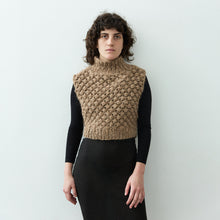 Load image into Gallery viewer, Garbanzo Vest in Beige