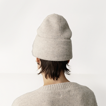 Load image into Gallery viewer, Alpaca Andes Beanie in Sea Salt