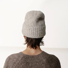 Load image into Gallery viewer, Harbour Beanie in Marble Grey